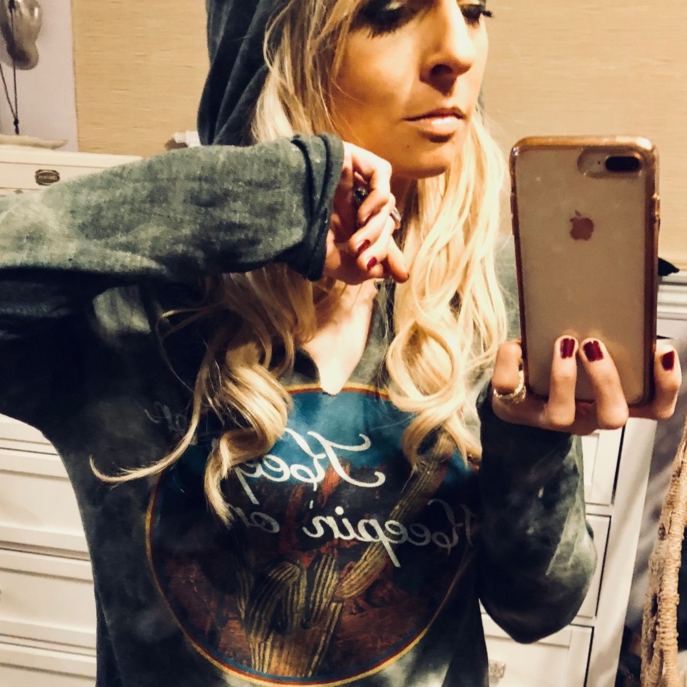 Life clothing hooded long sleeve shirt